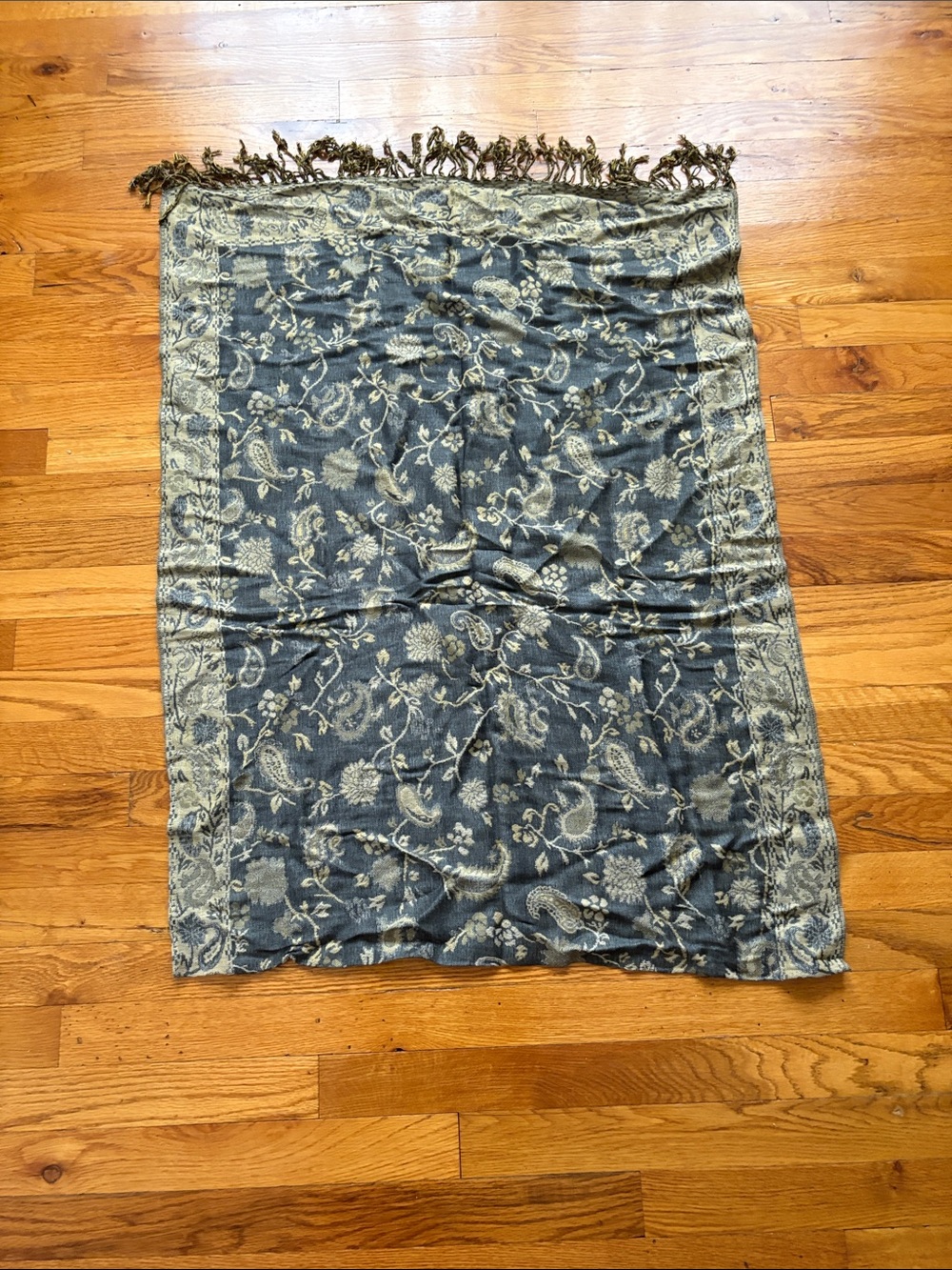 pashmina Blue and Cream Floral Paisley Wrap Scarf